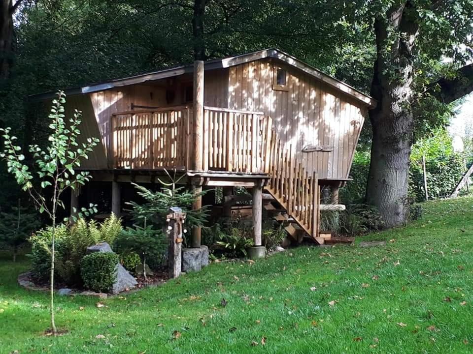La Cabane Perchee Du Trappeur Écrainville Εξωτερικό φωτογραφία