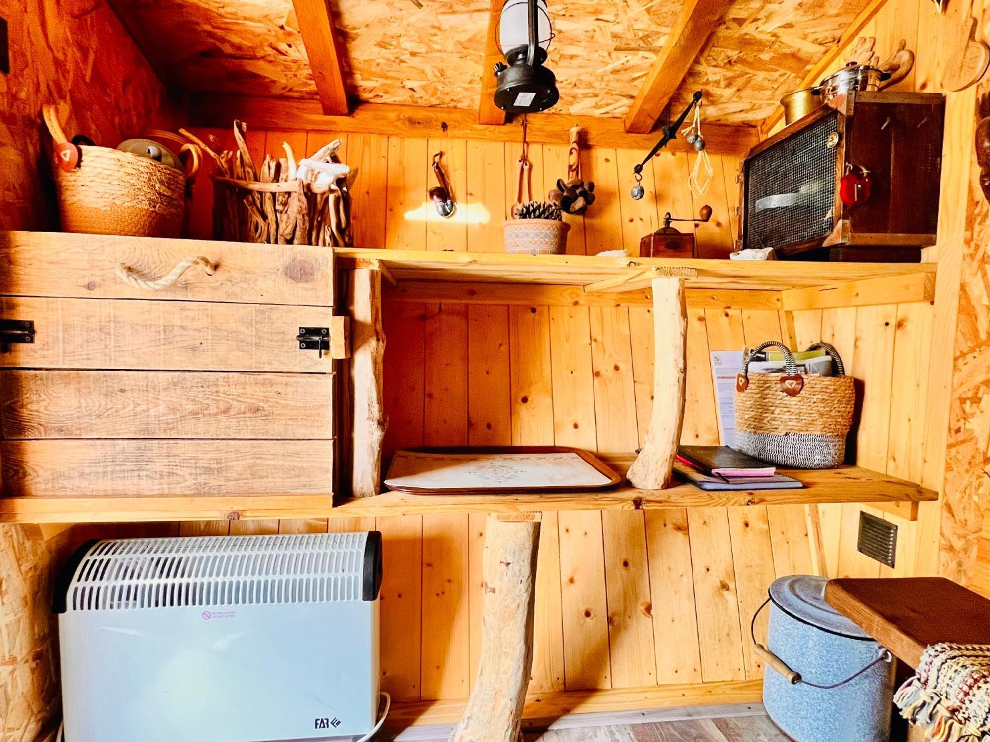 La Cabane Perchee Du Trappeur Écrainville Εξωτερικό φωτογραφία